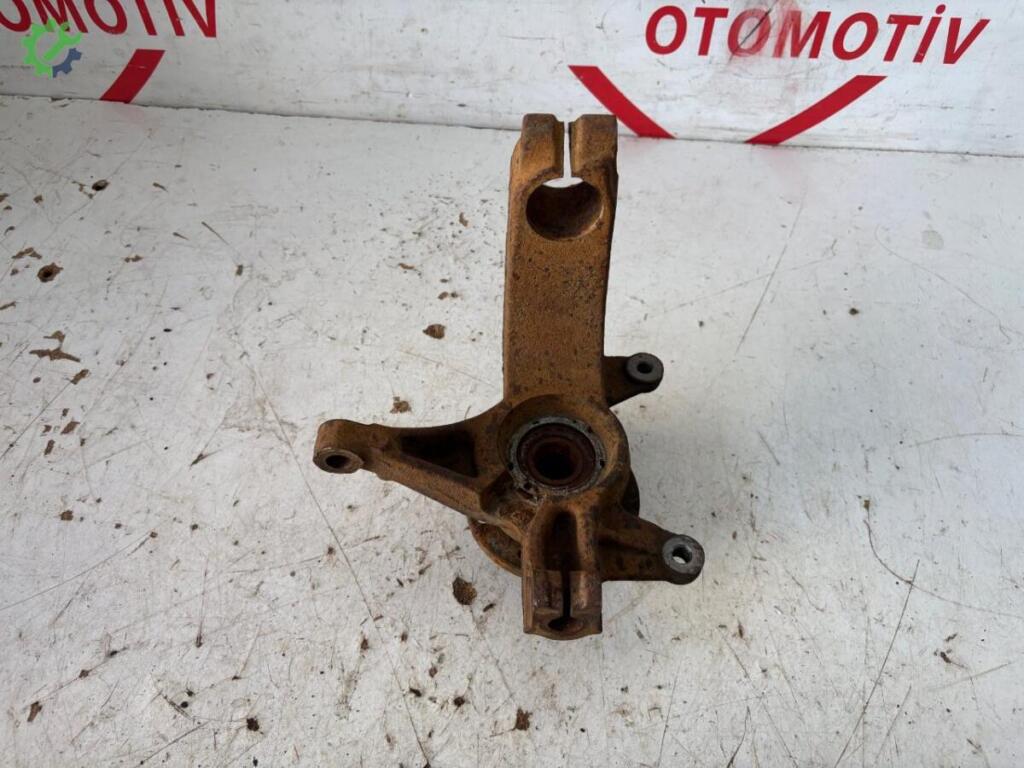 Renault Megane Sol Taşıyıcı çıkma parça