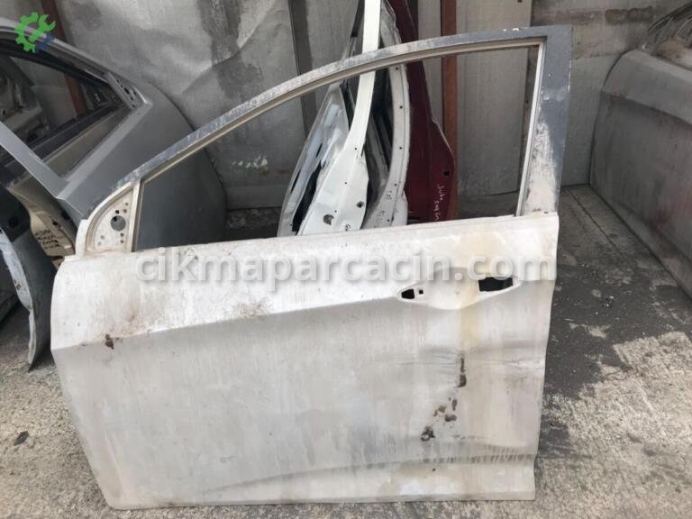 Hyundai Accent Blue Sol Ön Kapı çıkma parça