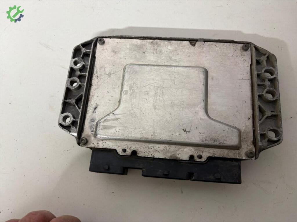Renault Megane Motor Beyni 8200321263 çıkma parça