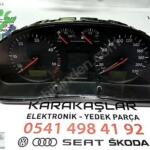 Volkswagen Passat Gösterge Paneli çıkma parça - KARAKAŞLAR YEDEK PARÇA Konya