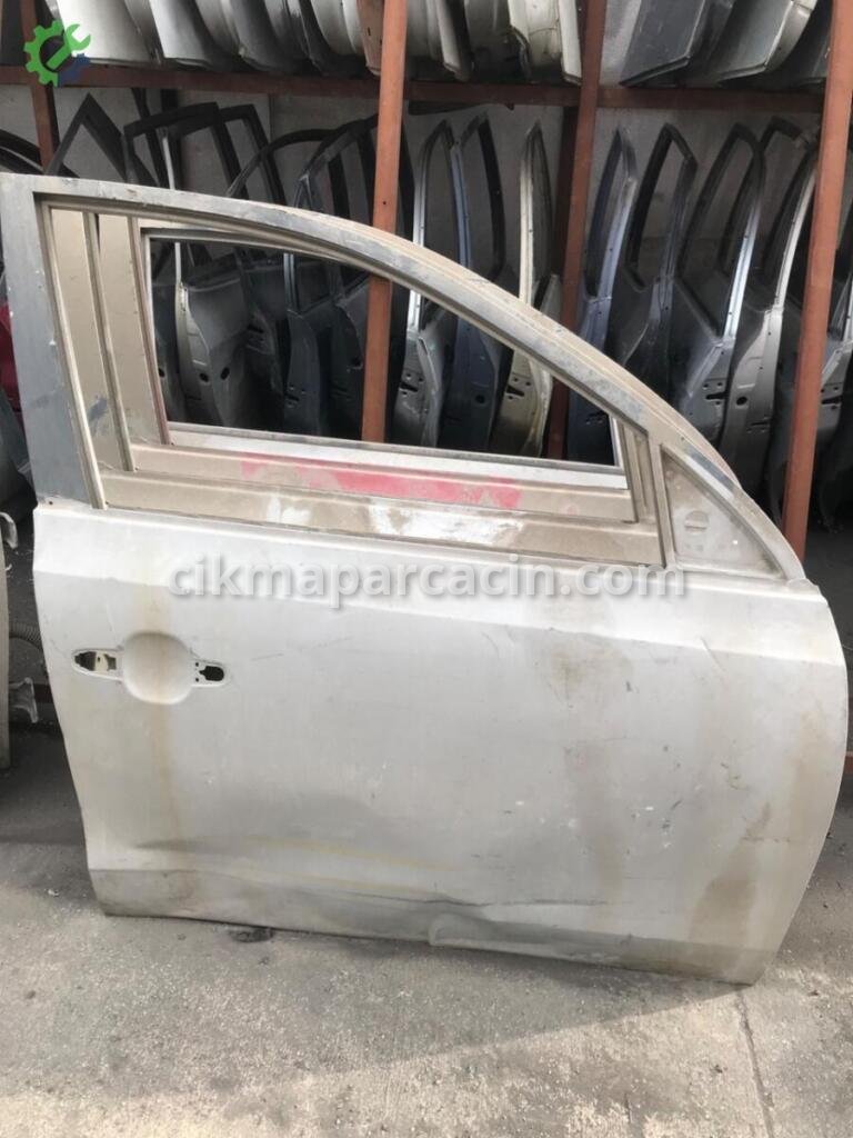 Hyundai i30 Ön Kapı çıkma parça