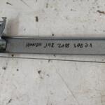 HONDA JAZZ ÖN SAĞ SOL CAM KRİKOSU