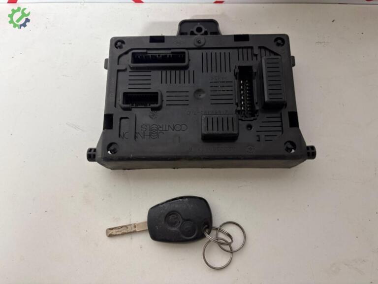 Renault Clio UCH Beyni çıkma parça