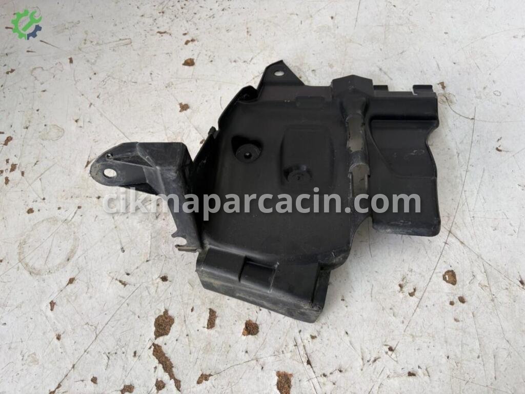 Dacia Sandero 638312139R çıkma parça
