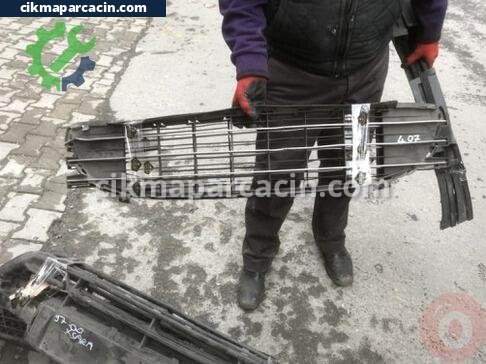 Peugeot 407 Tampon Izgarası çıkma parça