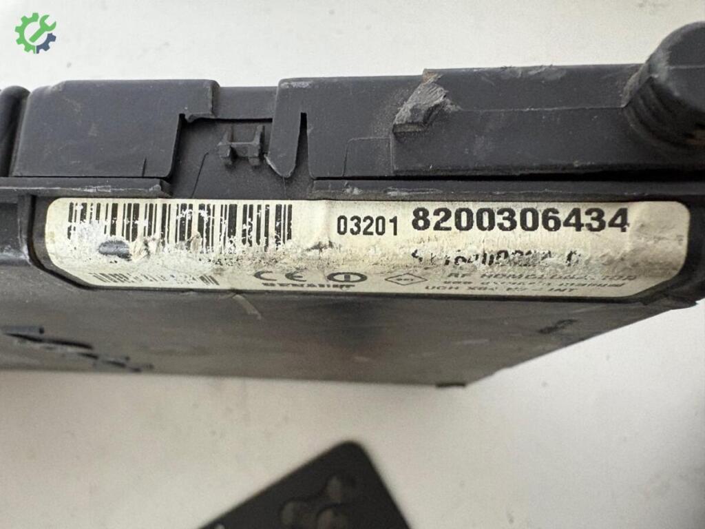 Renault Megane UCH Beyni 8200306434 çıkma parça