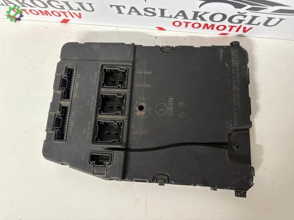 Renault Megane UCH Beyni 8200306434 çıkma parça