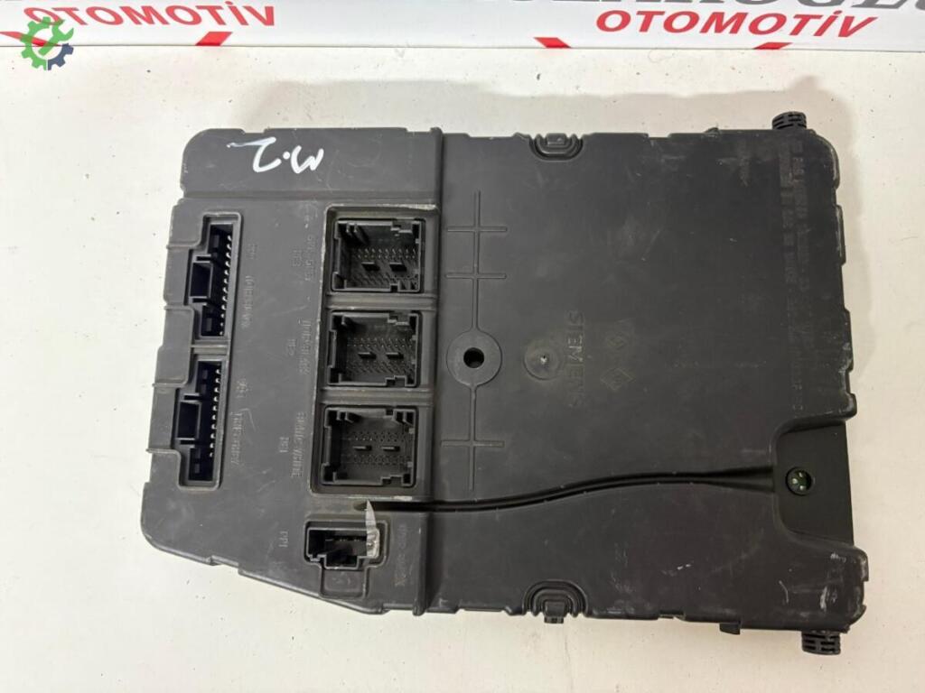 Renault Megane UCH Beyni 8200606826 çıkma parça