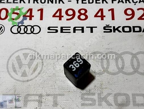 Audi A4 Röle 4A0951253 çıkma parça