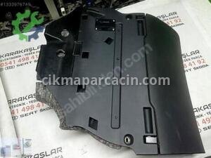 4F1857035 AUDİ A6 C6 05-11 SİYAH HATASIZ TORPİDO KAPAĞI SAKLAMA