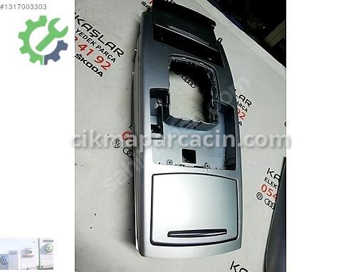 Audi A6 Kapı Çıtası 4F1864261 çıkma parça