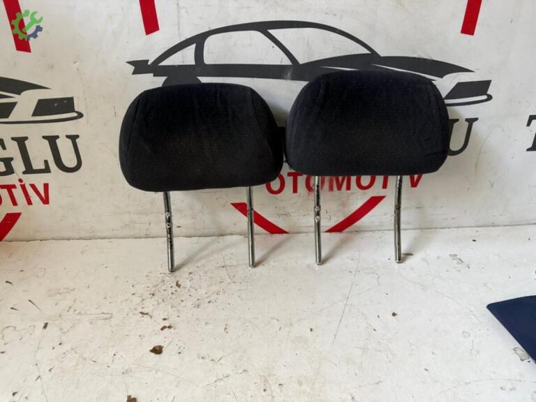 Seat Cordoba Arka Koltuk Başlığı çıkma parça