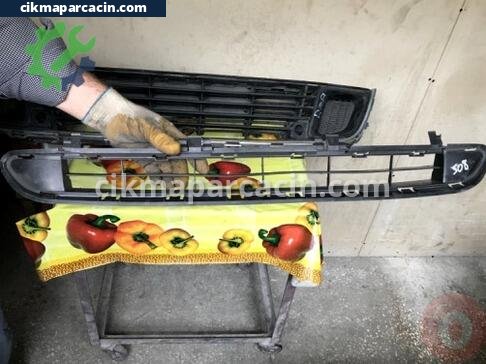 Peugeot 508 Tampon Izgarası çıkma parça