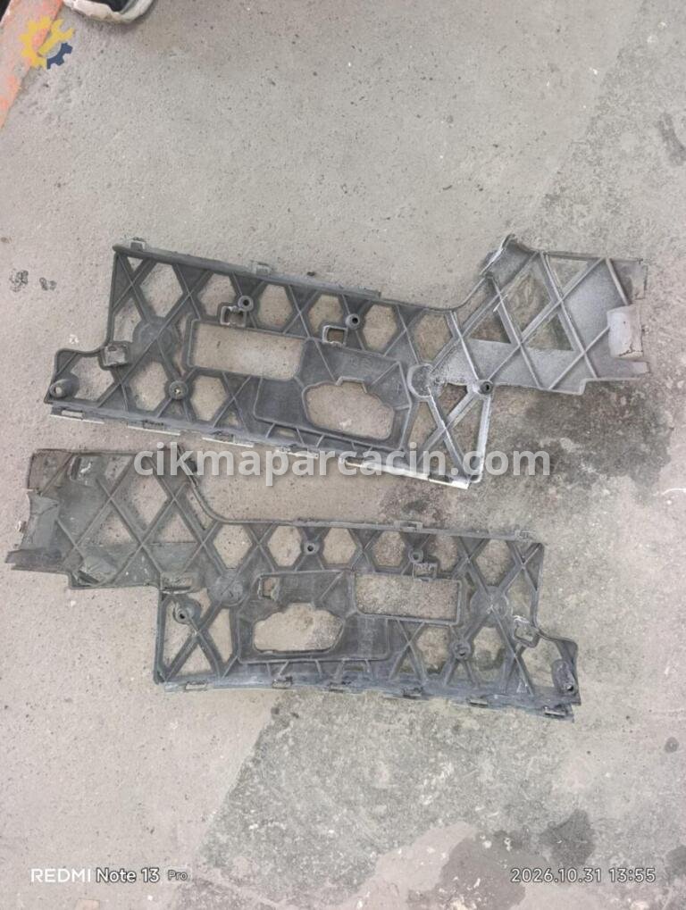 Volkswagen Passat Tampon İskeleti çıkma parça