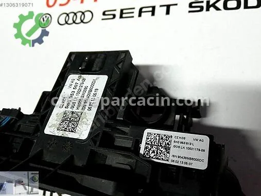 Volkswagen Jetta Sinyal Kolu 5K0953507AS çıkma parça