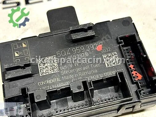 Volkswagen Golf Beyni 5Q4959392E çıkma parça