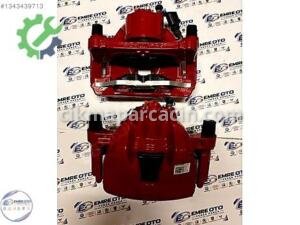 5WA615106 5WA615105 SAĞ SOL KALİPER TAKIM BALATALAR ÜZERİNDE