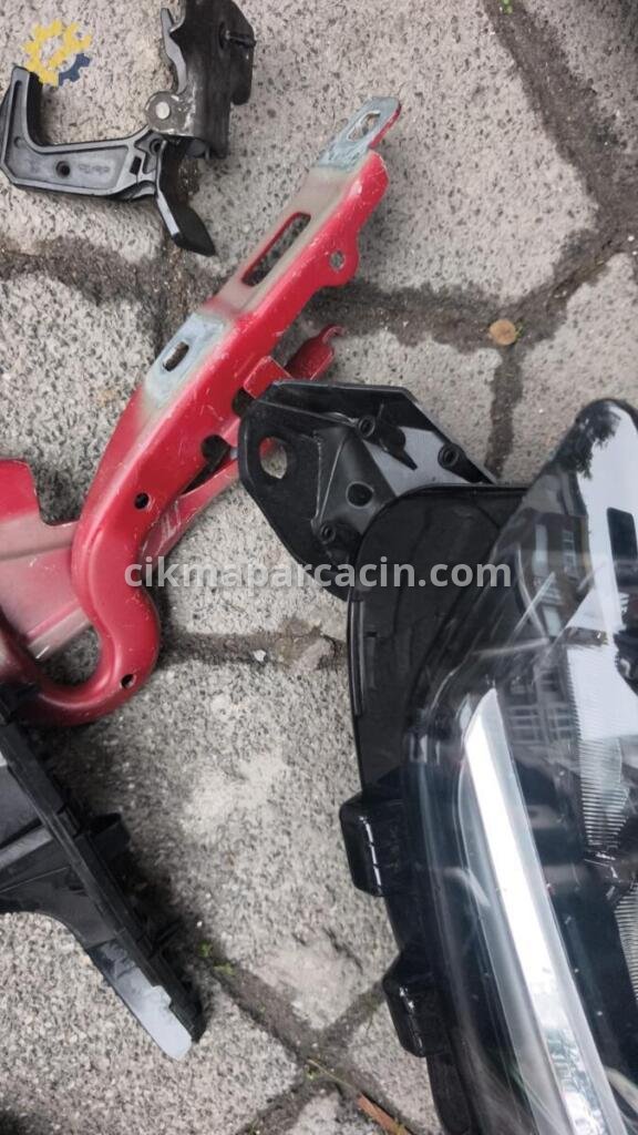 Opel Corsa Far çıkma parça