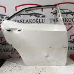 TOYOTA COROLLA SAĞ ARKA KAPI HAFİF HASARLI