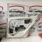 TOYOTA COROLLA SAĞ ARKA KAPI HAFİF HASARLI