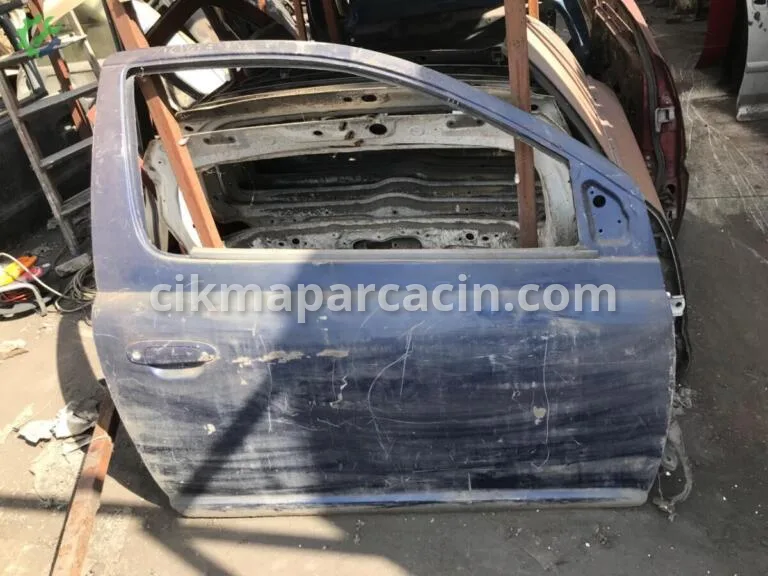 Toyota Yaris Sağ Ön Kapı çıkma parça