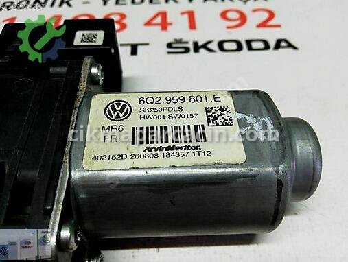 Skoda Roomster Beyni 6Q2959801E çıkma parça