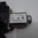6R0959812D VW Skoda Cam Kriko Motoru Sağ Arka Seat