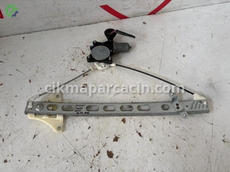 Suzuki Swift Sol Ön Cam Krikosu çıkma parça