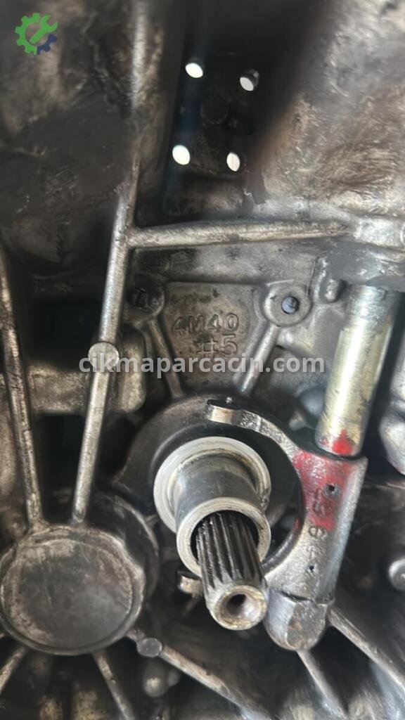 Nissan Almera Manuel Şanzıman 4M40 çıkma parça