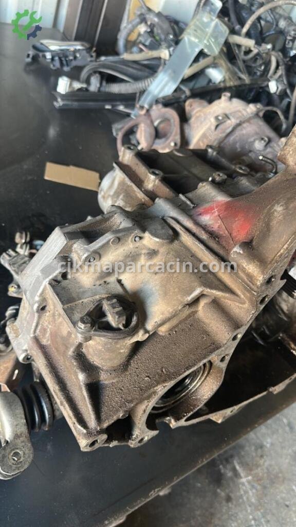 Nissan Almera Manuel Şanzıman 4M40 çıkma parça