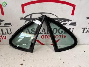 SEAT CORDOBA SAĞ SOL ARKA KELEBEK CAMI