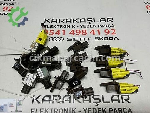 Audi A4 Darbe Sensörü 8K0959651 çıkma parça