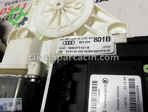 Audi A3 Beyni 8P4959801B çıkma parça