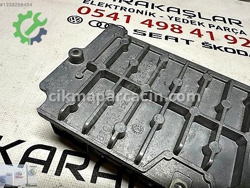 Audi A4 Beyin 8T0035462 çıkma parça
