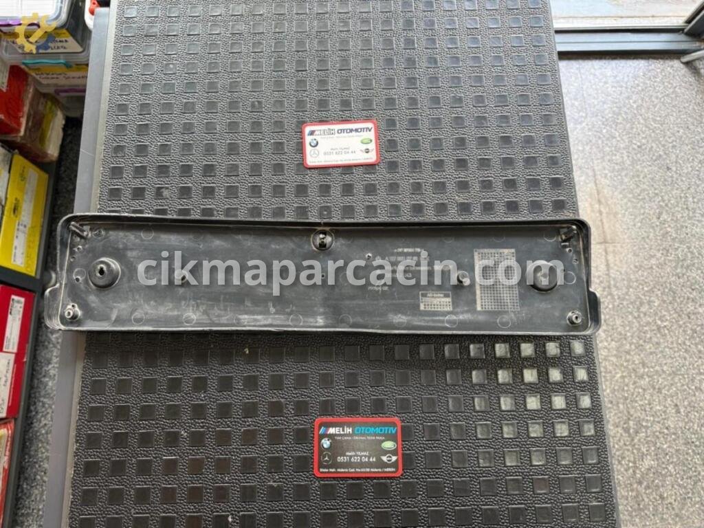 Mercedes-Benz CLA Plakalık A1178850781 çıkma parça