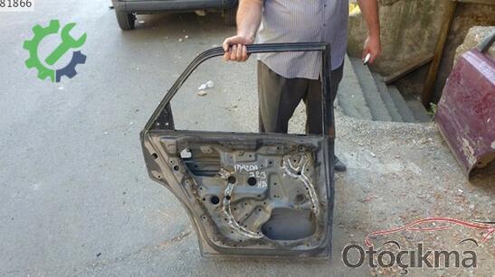 Mazda 323 Kaput çıkma parça