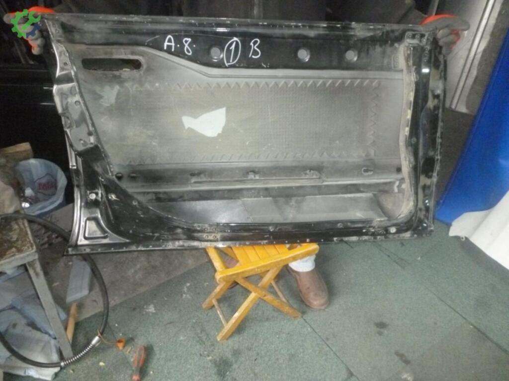 Audi A8 Sol Ön Kapı çıkma parça