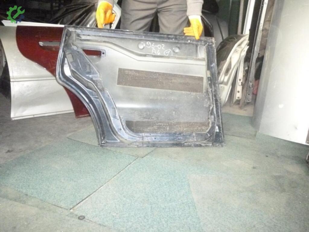 Audi A4 Sol Arka Kapı çıkma parça