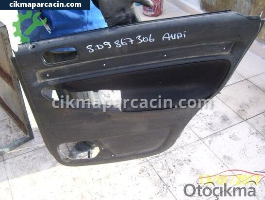 Audi A4 Kapı Döşemesi çıkma parça