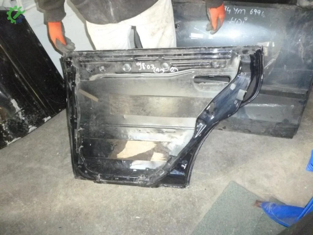 Audi A3 Sağ Arka Kapı çıkma parça