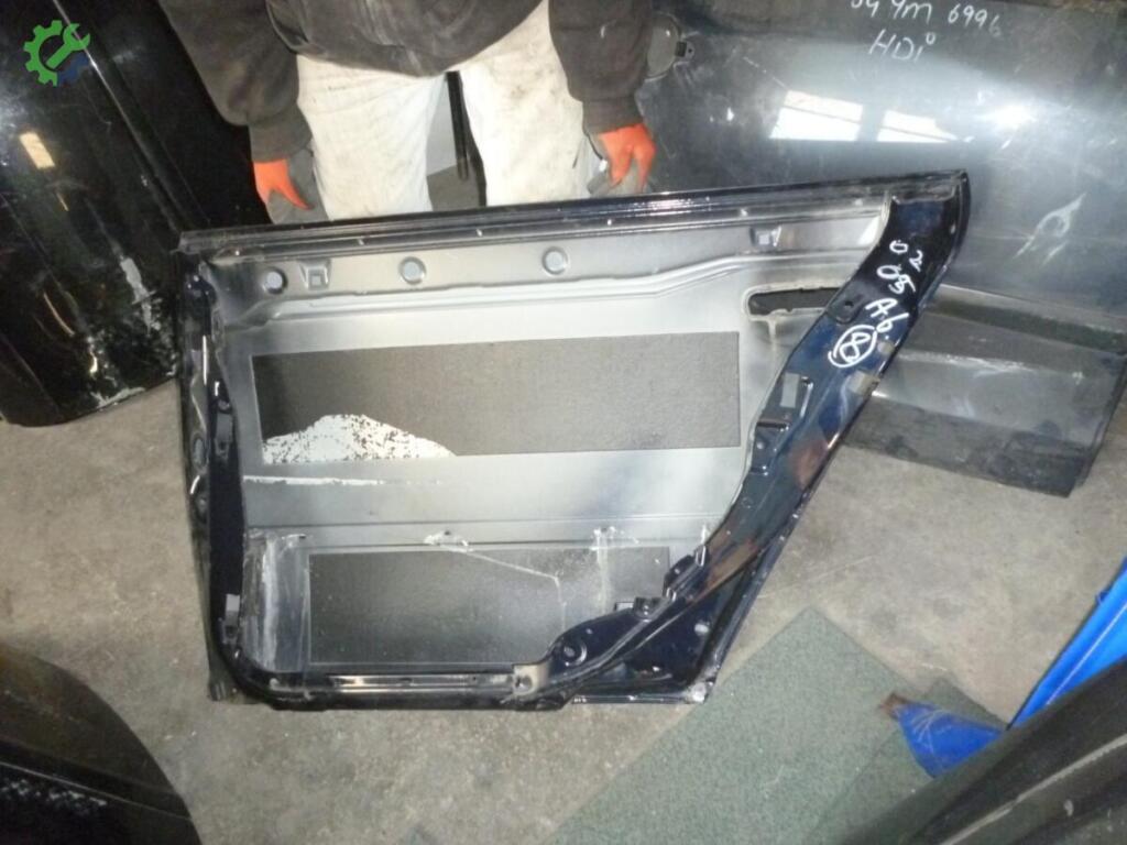 Audi A6 Sağ Arka Kapı çıkma parça