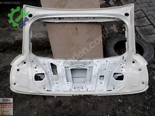 Audi A1 Bagaj çıkma parça