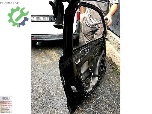 Audi A3 Sol Ön Kapı çıkma parça