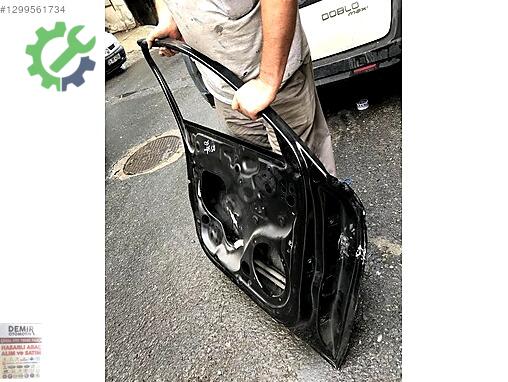 Audi A3 Sol Ön Kapı çıkma parça