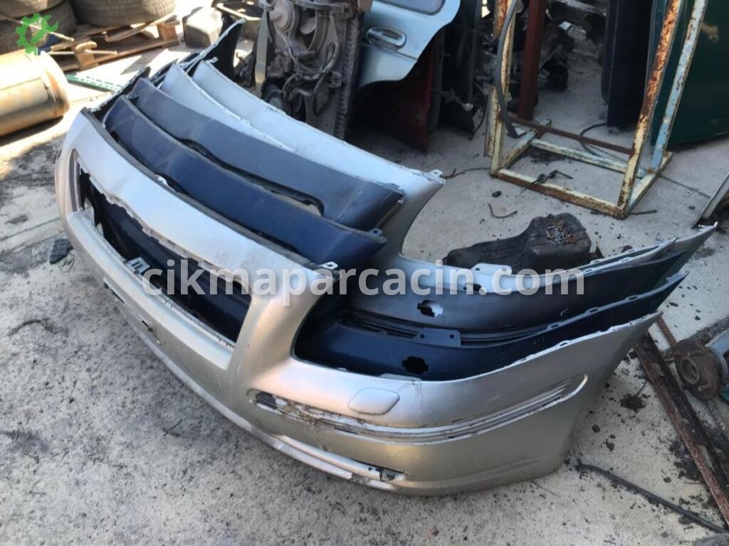 Toyota Avensis Ön Tampon 2003-200 çıkma parça