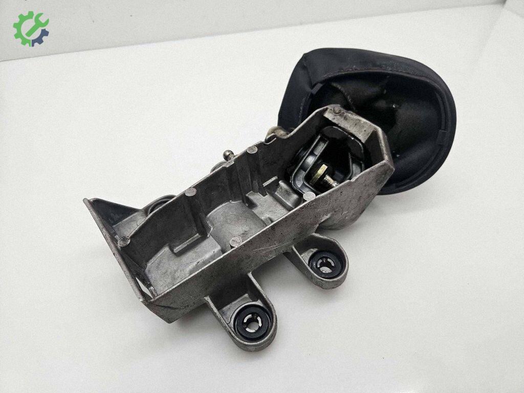 Mercedes-Benz Viano Vites Mekanizması 63826009 çıkma parça