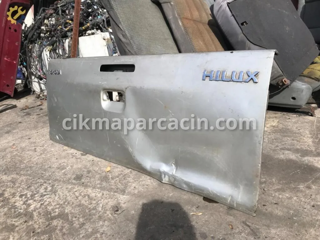 Toyota Hilux Bagaj Kapağı 2006201 çıkma parça