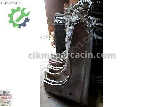 Hyundai Accent Ön Çamurluk çıkma parça