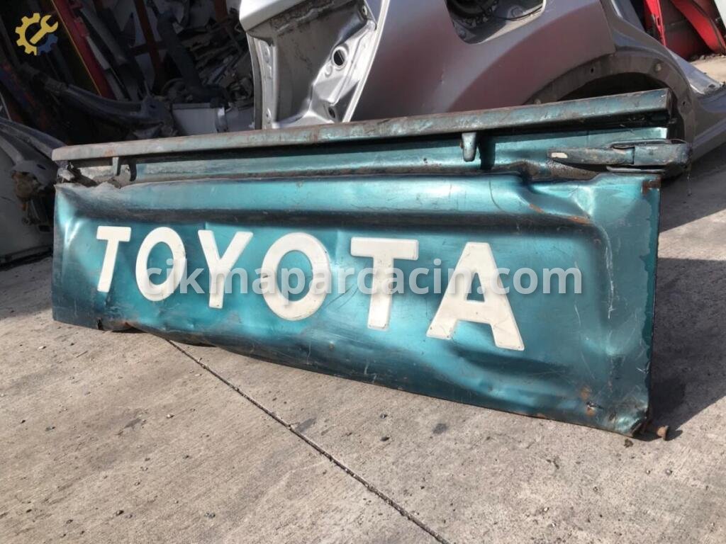 Toyota Hilux Bagaj Kapağı çıkma parça