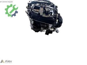 ALEV RENAULT GROUP 651924 Mercedes E 250 Sandık motor